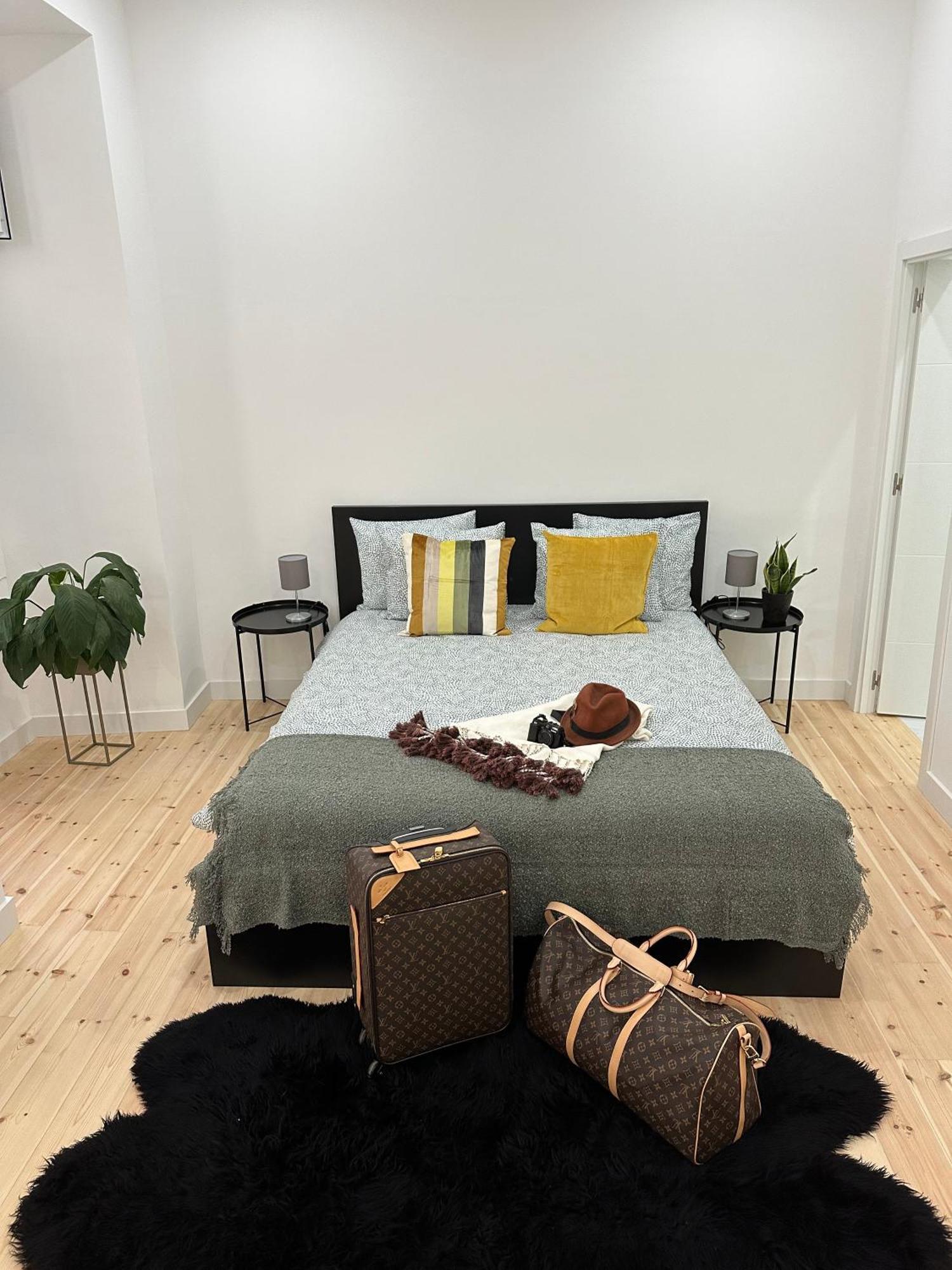 Baixa Chiado Bedrooms Lisbona Esterno foto
